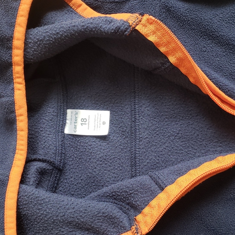 Carter's fleece hoodie 18months 🌎 - Picture 2 of 2